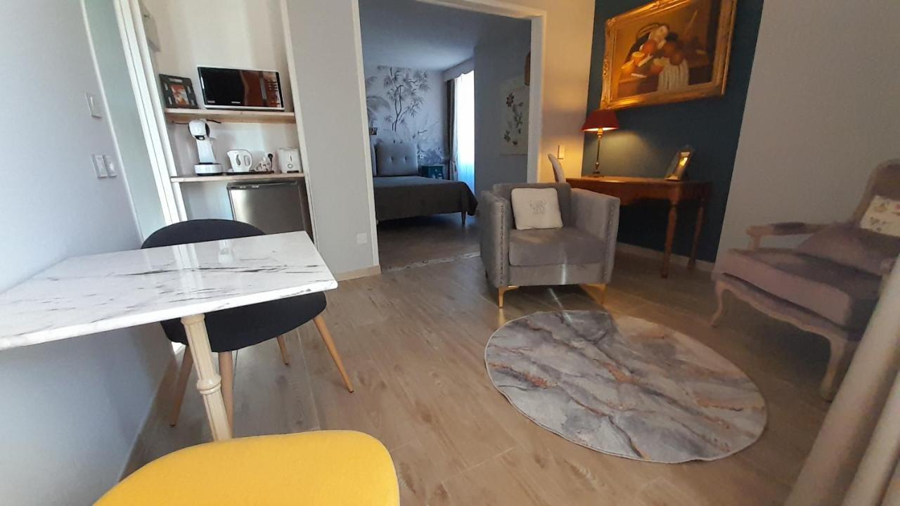 B&B Manoir De La Fabregues Эстен Экстерьер фото